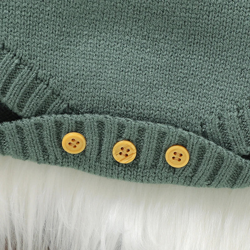 Macacão Manga Longa em Tricot com Bordado