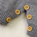 Macacão Curto em Tricot Listrado