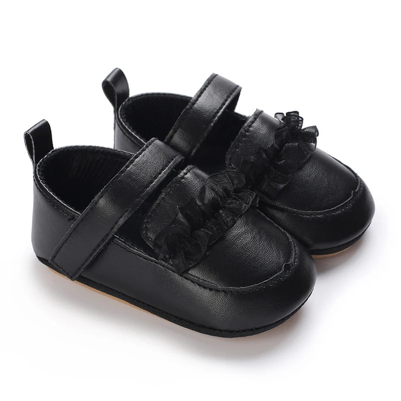 Sapatos em Couro Pretinho Nada Básico