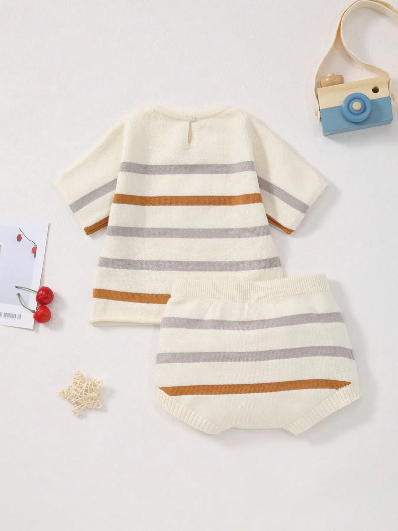 Conjunto Blusa e Shorts em Tricot - 2pçs