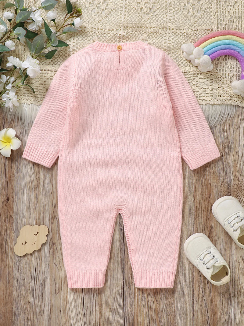 Macacão Manga Longa em Tricot Rosa com Bordado de Arco-Íris