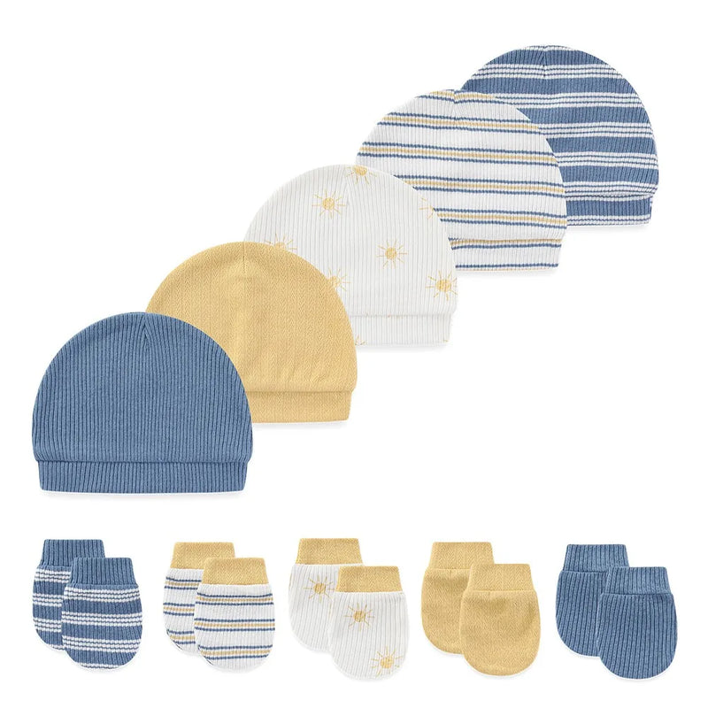 Conjunto com 10 Pares de Gorrinhos e Luvas - Menino