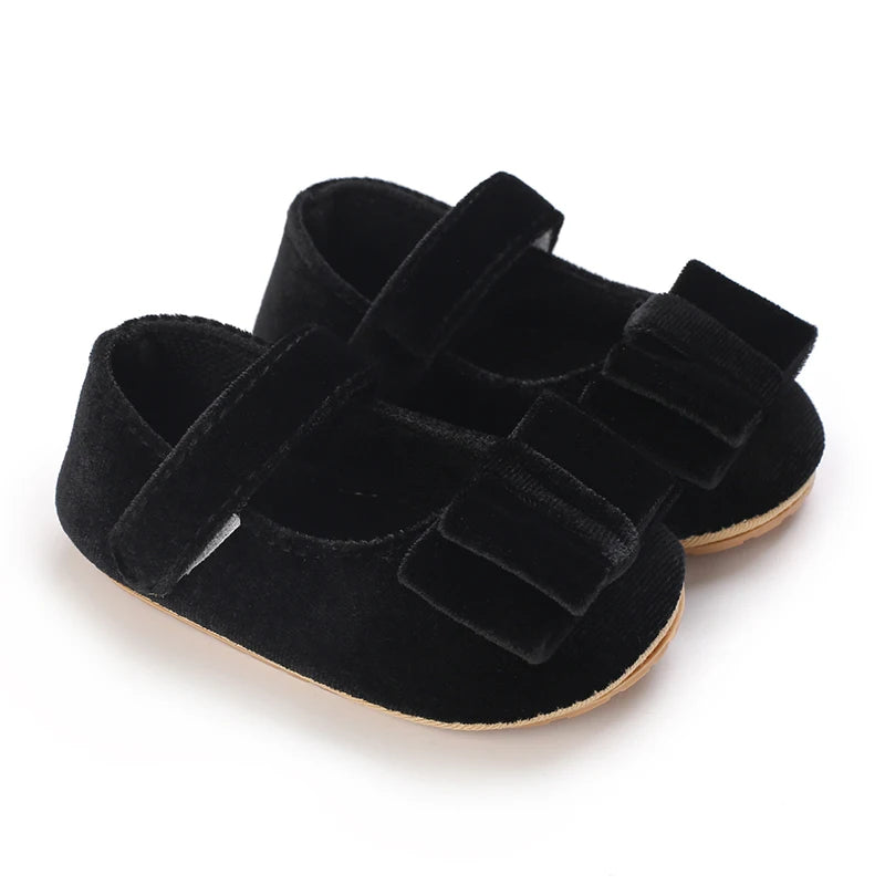 Sapatos em Couro Pretinho Nada Básico