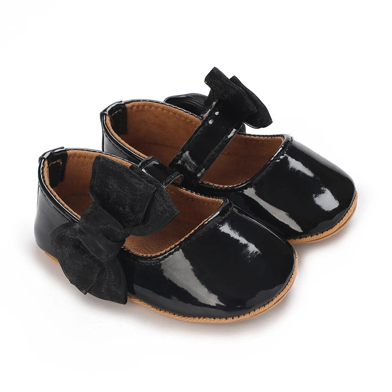 Sapatos em Couro Pretinho Nada Básico