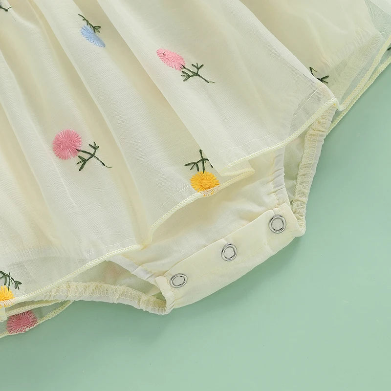 Macacão Curto Floral com Faixa - 2pçs