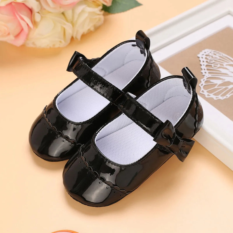 Sapatos em Couro Pretinho Nada Básico