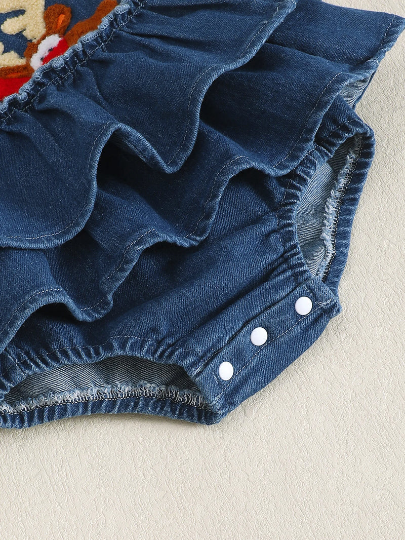 Jardineira Jeans com Bordado