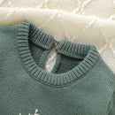 Macacão Manga Longa em Tricot com Bordado